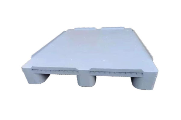 Injection molded pallet, plastic pallet, plastic pallet processing